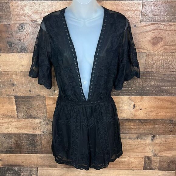 She + Sky Romper Lace Boho Deep V Neck Black Back Zip Closure Small - Picture 11 of 16
